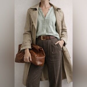 Banana Republic Jade Green Blouse. Size M.